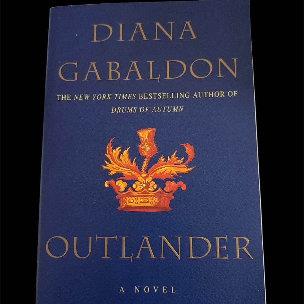 *FREE With Purchase* Outlander by Diana Gabaldon